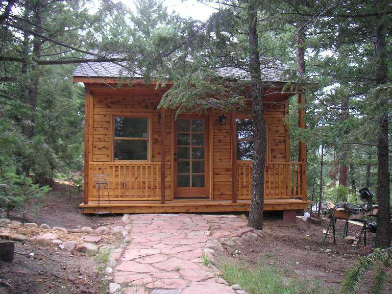 Canmore small cabin