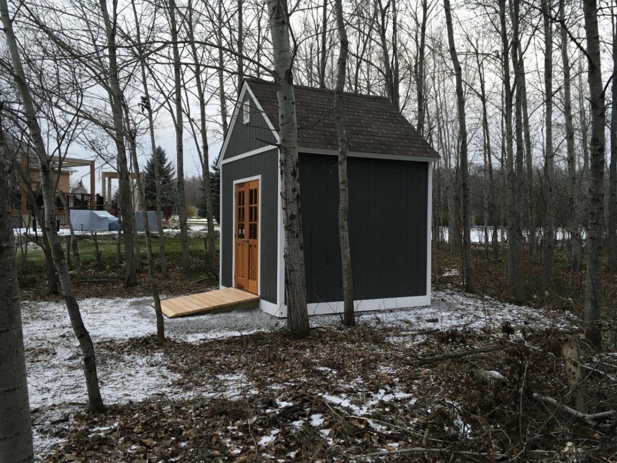 Telluride garden shed plan with thin double deluxe door seen from right. ID number 5564-2