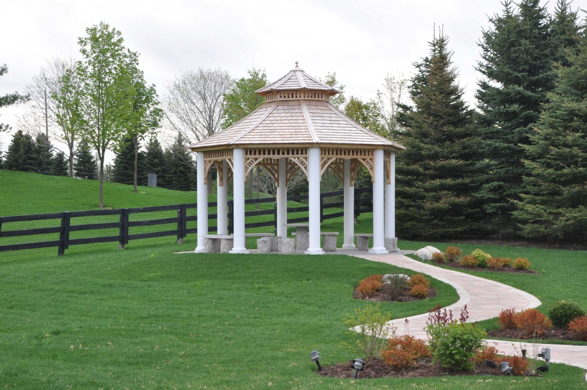 Victorian gazebo plan 14' in outdoor with floors seen from front.ID number 3424-4.