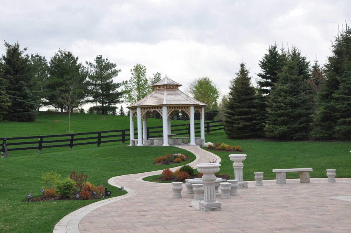 Victorian gazebo plan 14' in outdoor with floors seen from front.ID number 3424-2.
