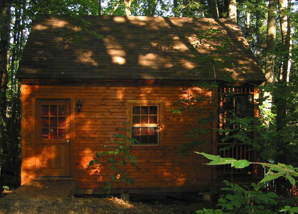 Cheyenne small cabin 1