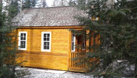Cheyenne small cabin