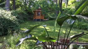 San Cristobal gazebo idea 10' with cedar shingles in a backyard seen from the front. ID number 5572-1