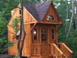 Glen Echo Wood small cabin